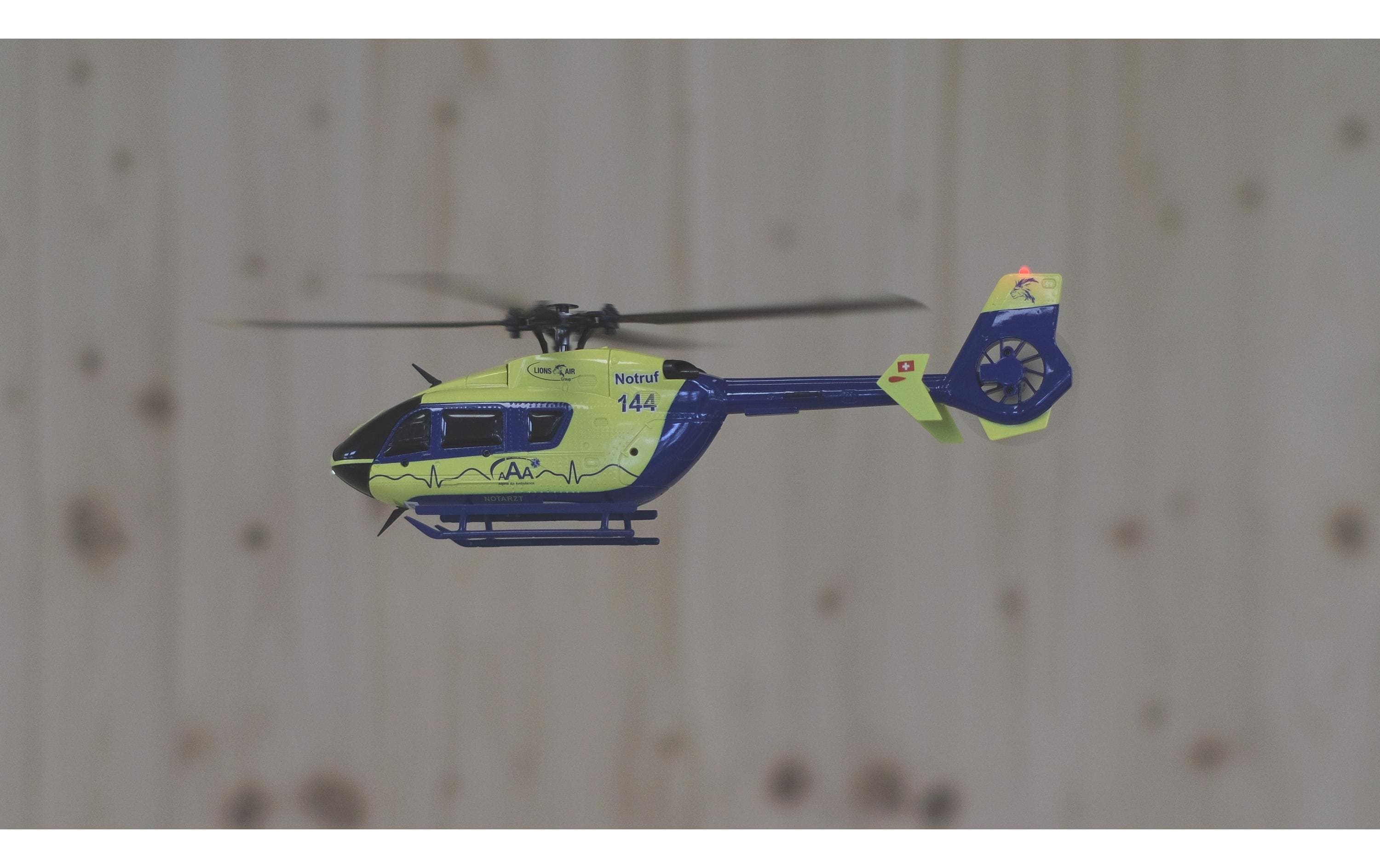 Helikopter AFX-135 Alpine Air Ambulance 4-Kanal, RTF<br>Kleiner Scale Heli mit 4-Kanal Steuerung für Einsteiger und Fortgeschrittene Piloten
