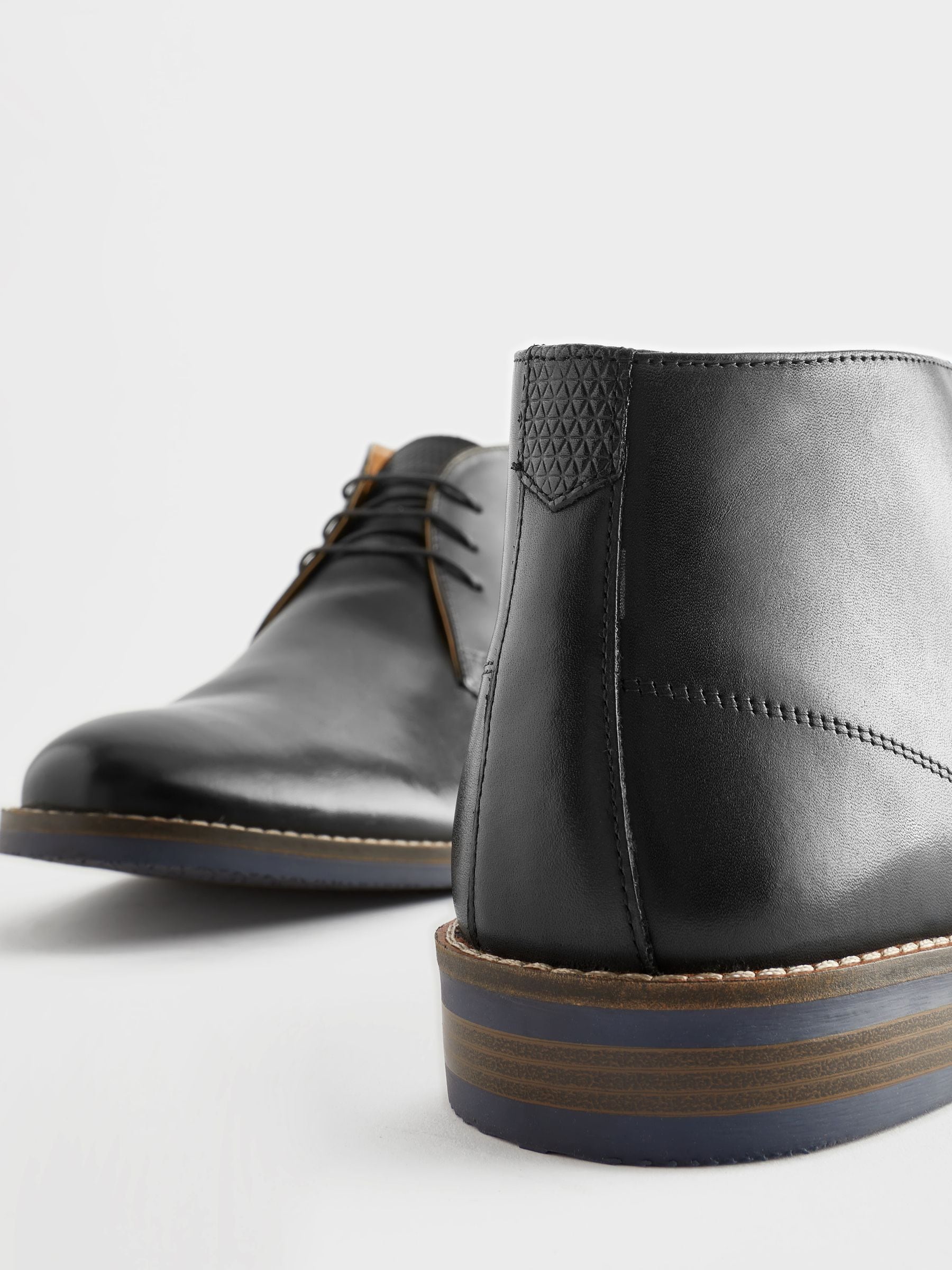 Zwart - Leren chukka schoen