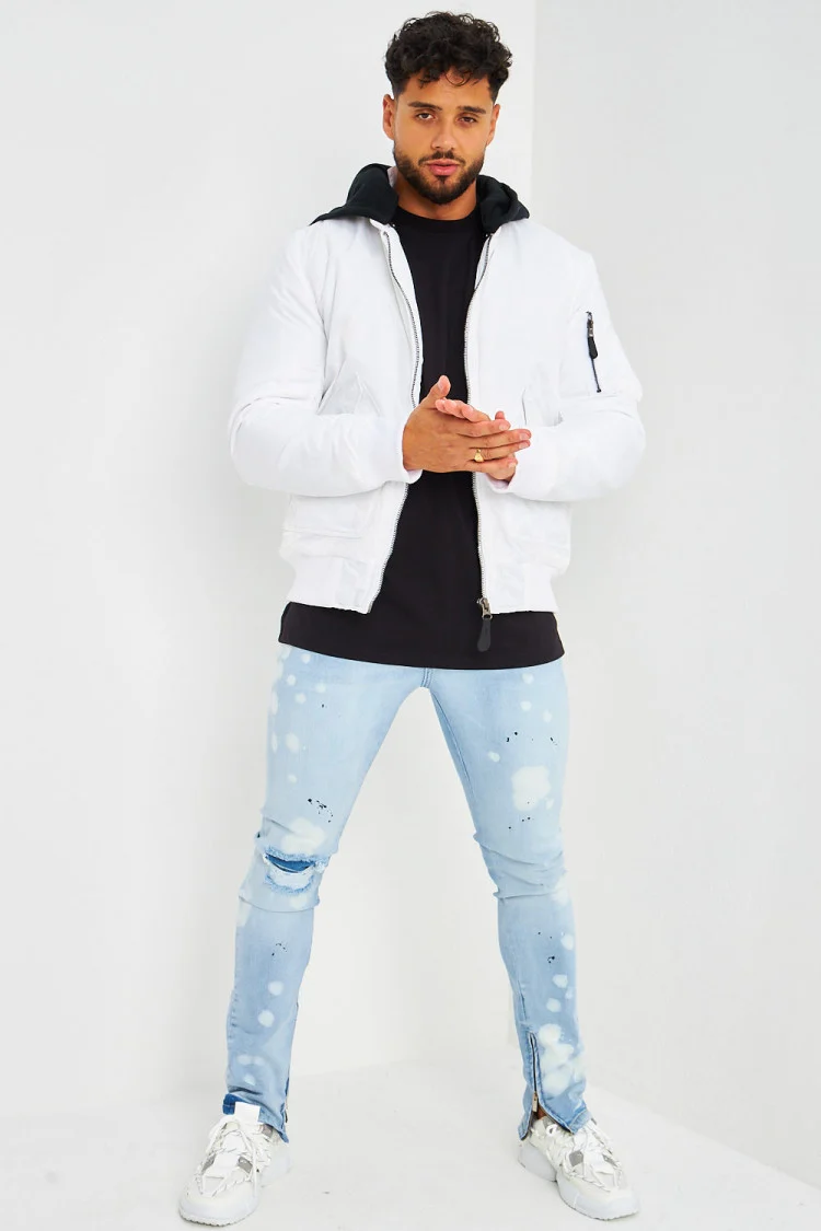 Bomber épais blanc avec capuche noire en coton amovible