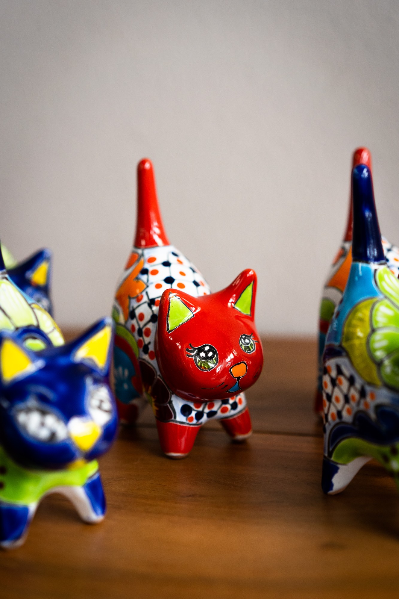 Katze Keramik rot, H 14 cm, B 10 cm, L 5 cm günstig bestellen
