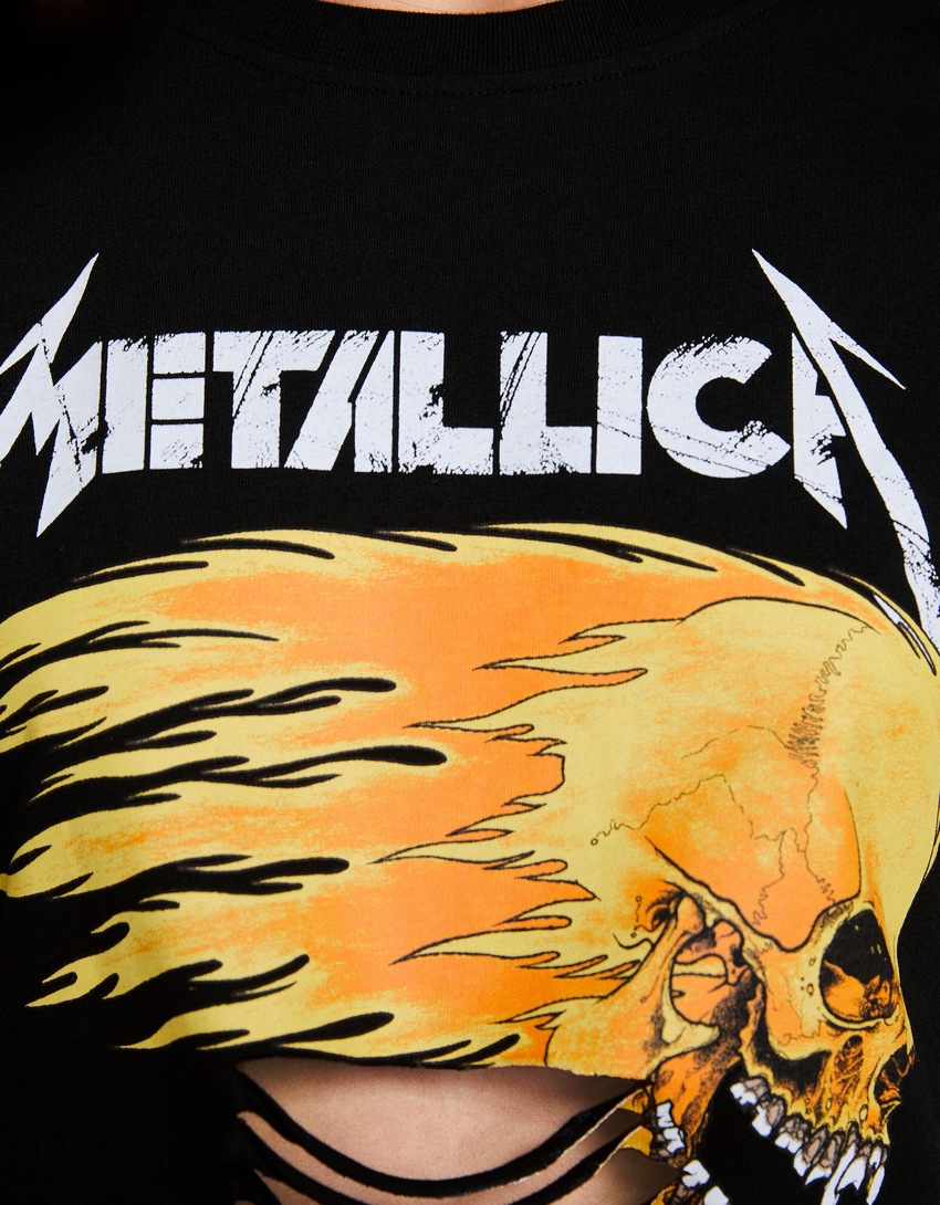 Camiseta de manga curta com estampa do Metallica