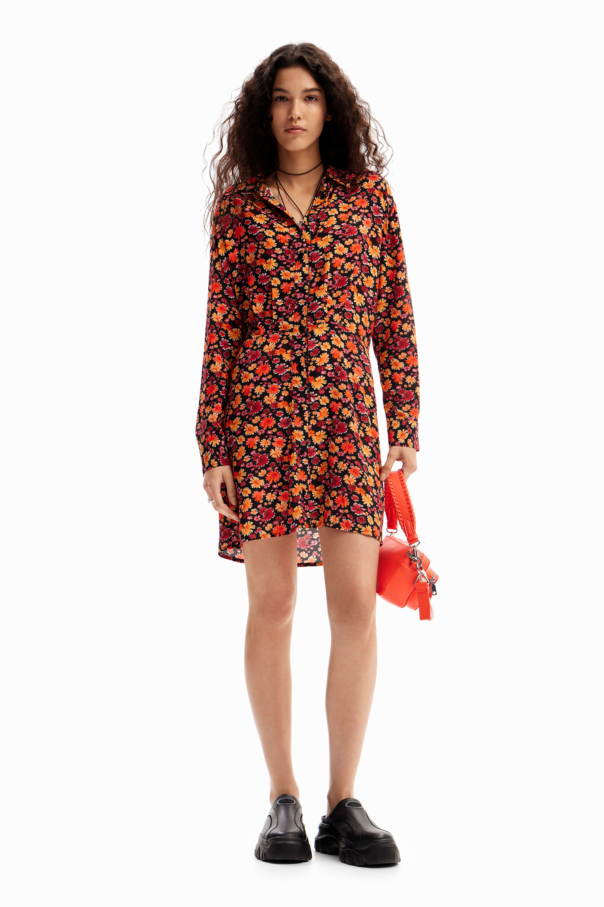 vestido curto floral
