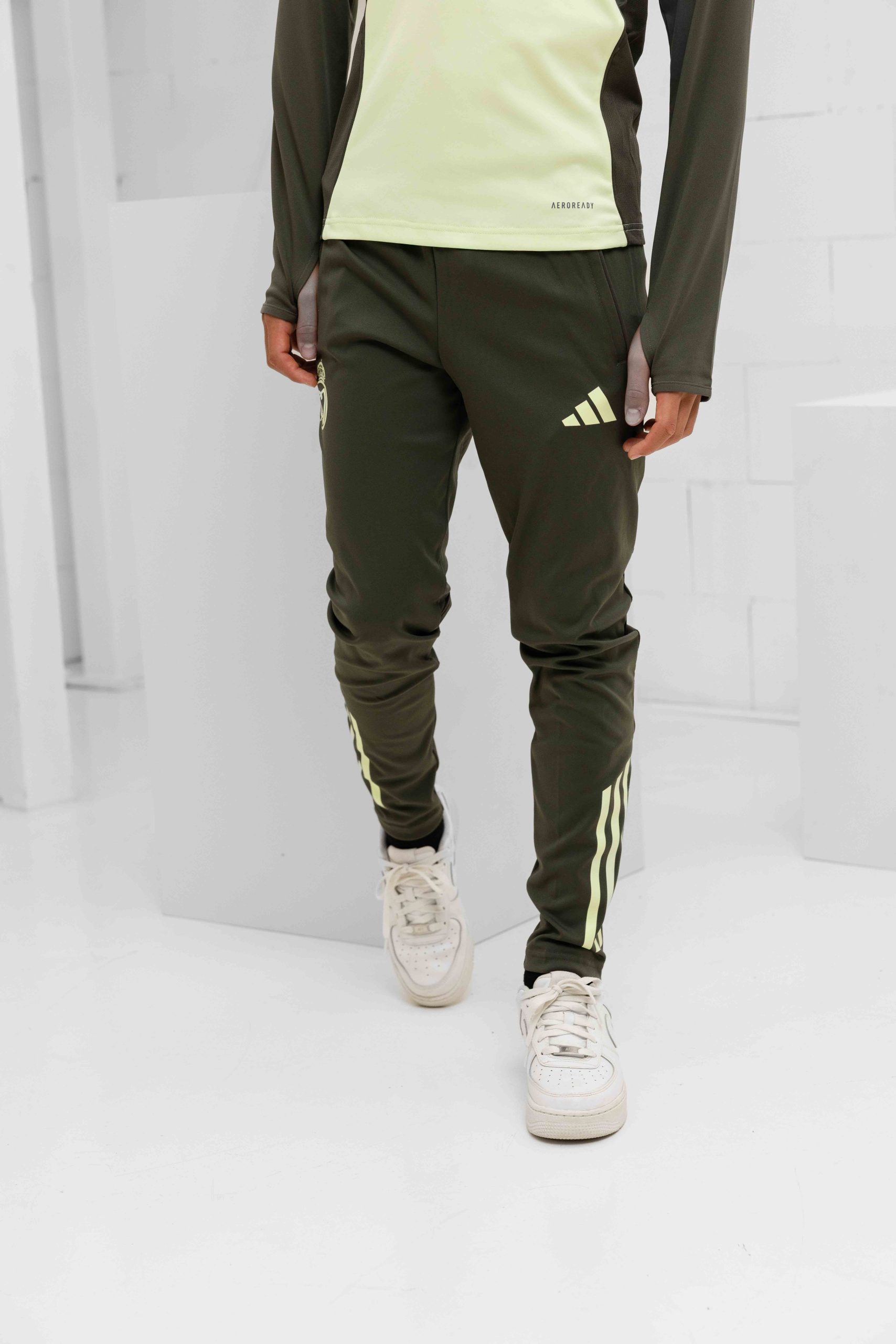 Real Madrid 1/4 Zip Trainingspak Junior 2025/2026