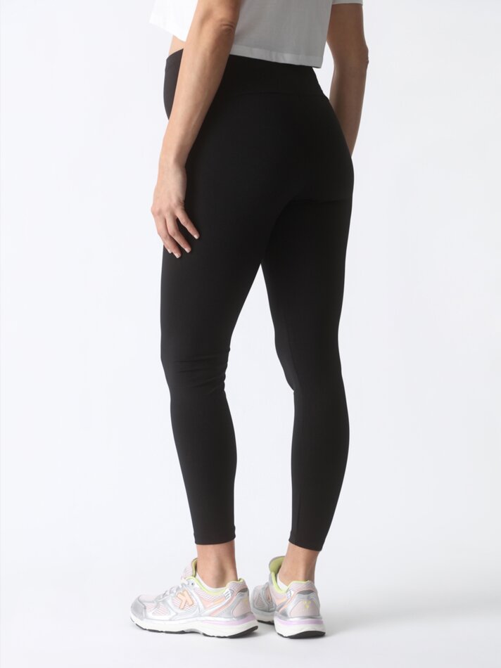 Calça legging de maternidade em tecido técnico - Preta