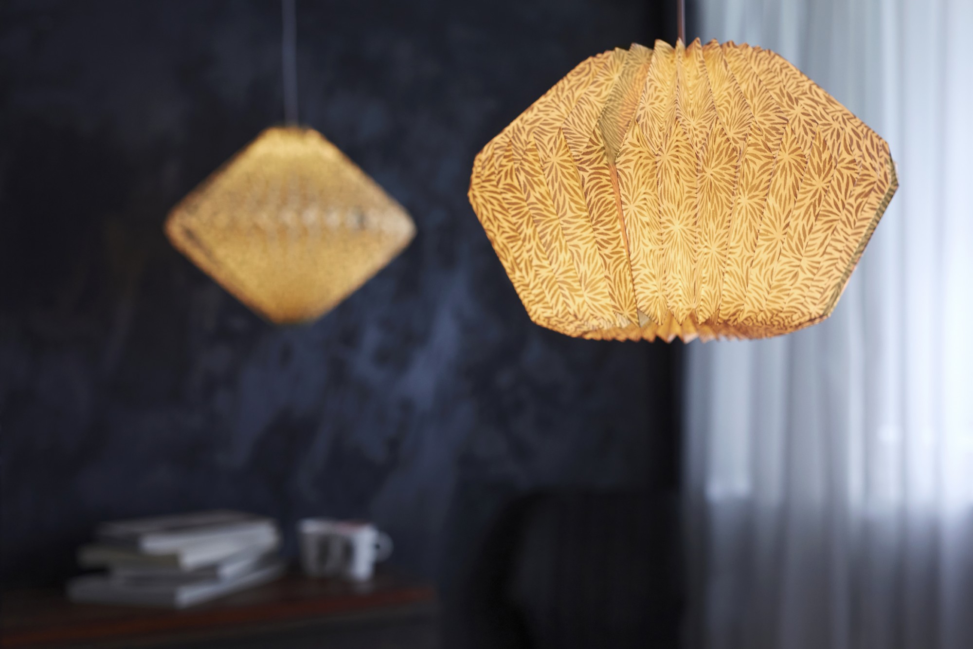 Papierlampe, grau, weiß, Ø 36 cm, H 26 cm von fischer's lagerhaus