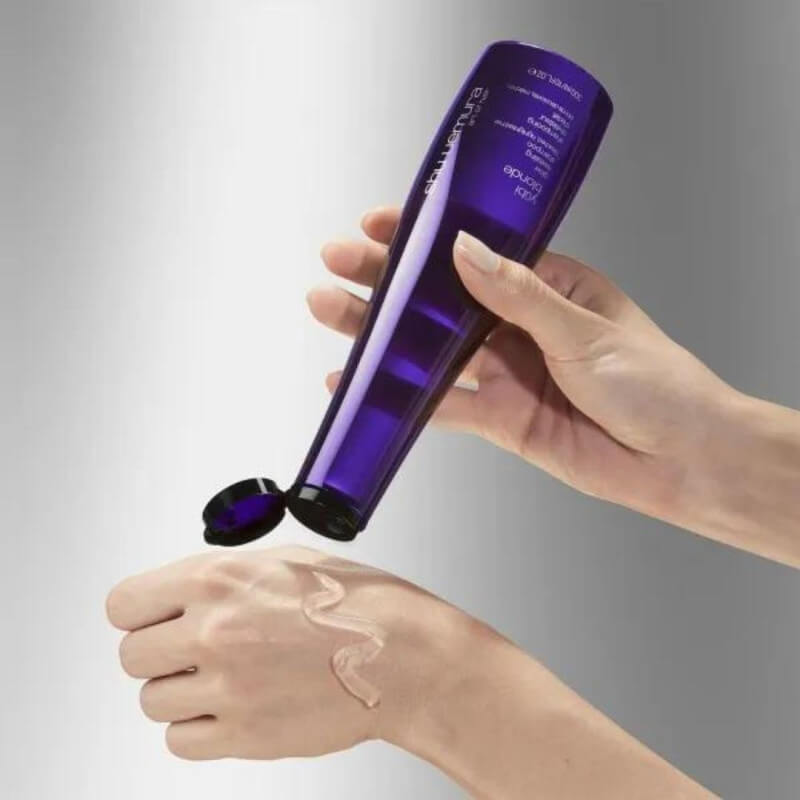 Duo apaisant illuminant Yubi Blonde Shu Uemura