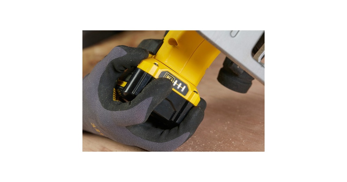 StanleyFATMAX V20 18V handcirkelzaag  (Geel/zwart, Koffer, 2 accu's (2.0Ah) en oplader (4A) inbegrepen)