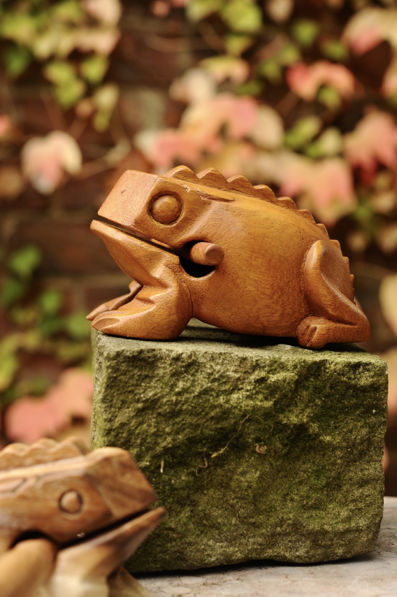 Klangfrosch aus 'Albesia'-Holz, hellbraun, T 18 cm, B 10 cm, H 10 cm günstig bestellen