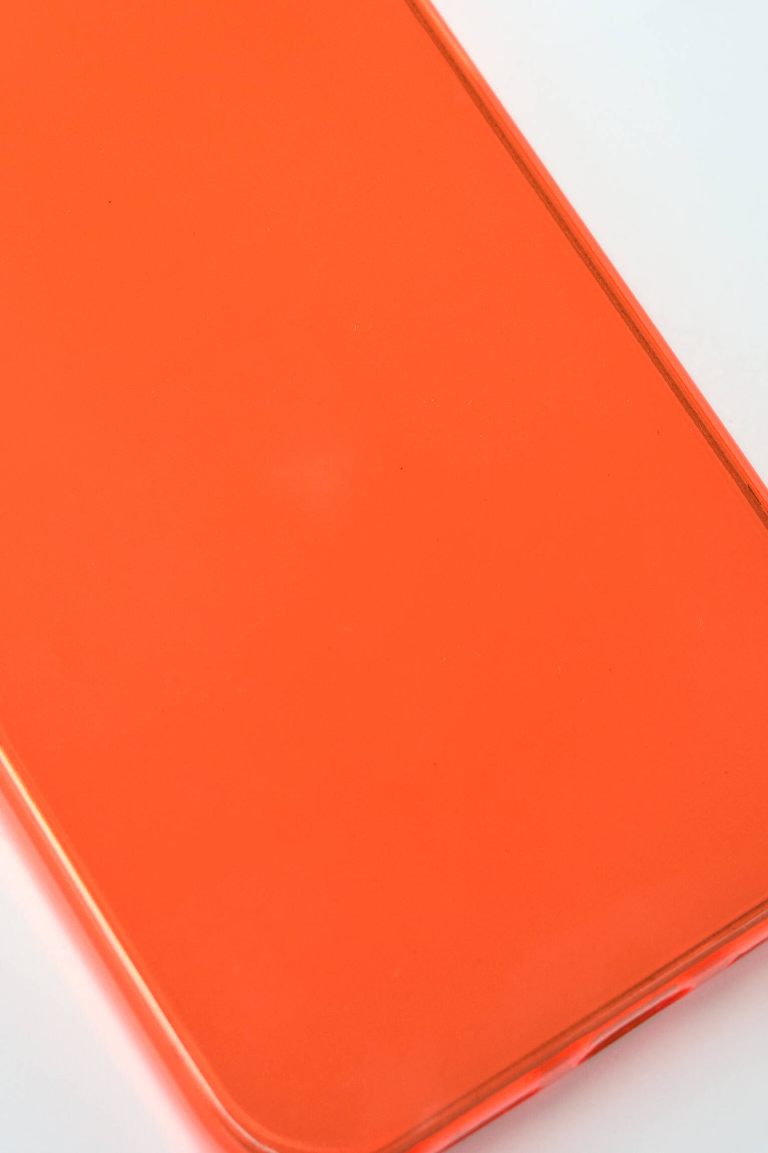 CAPA BÁSICA PARA IPHONE - LARANJA