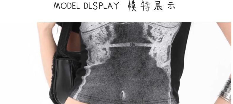 JVL - Lage taille denim shorts met riem en studs
