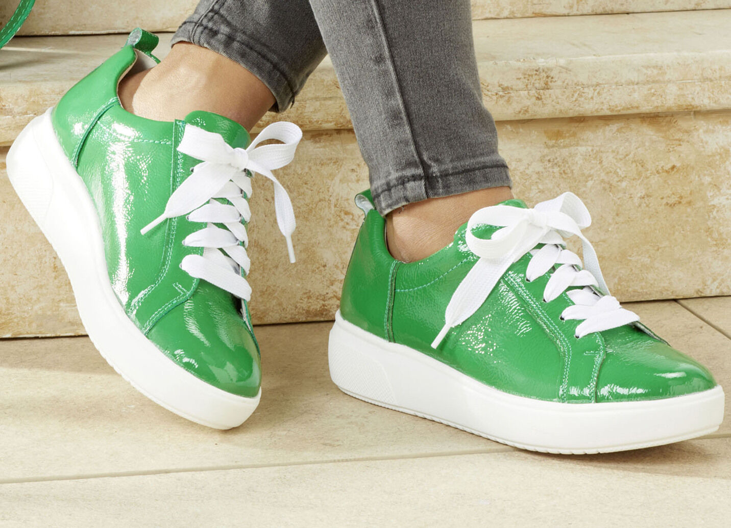 Waldläufer, trendige Damen-Schnürschuhe, Weite H, mit herausnehmbarem Fussbett