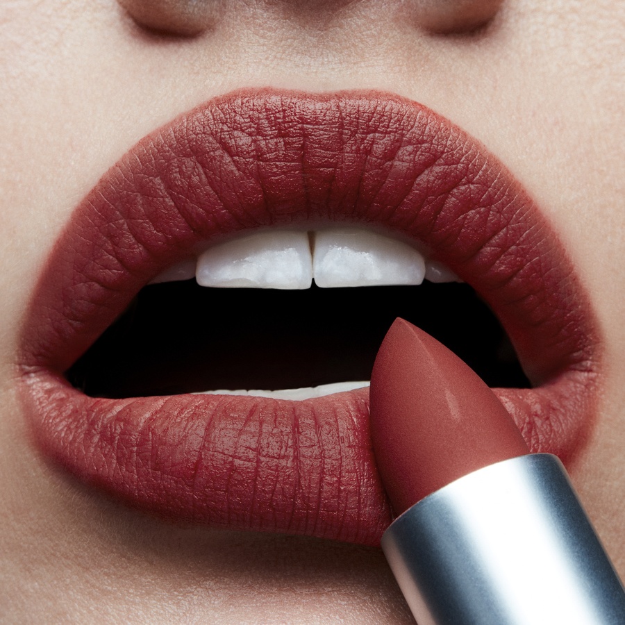 MAC Powder Kiss Lipstick Devoted To Chili 3g