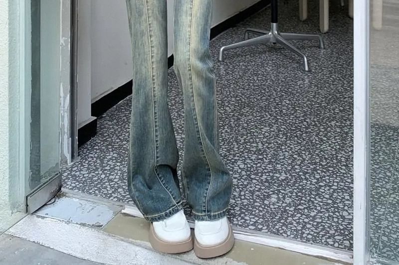Rosesand - Low Waist Washed Slim-Fit Boot-Cut Jeans