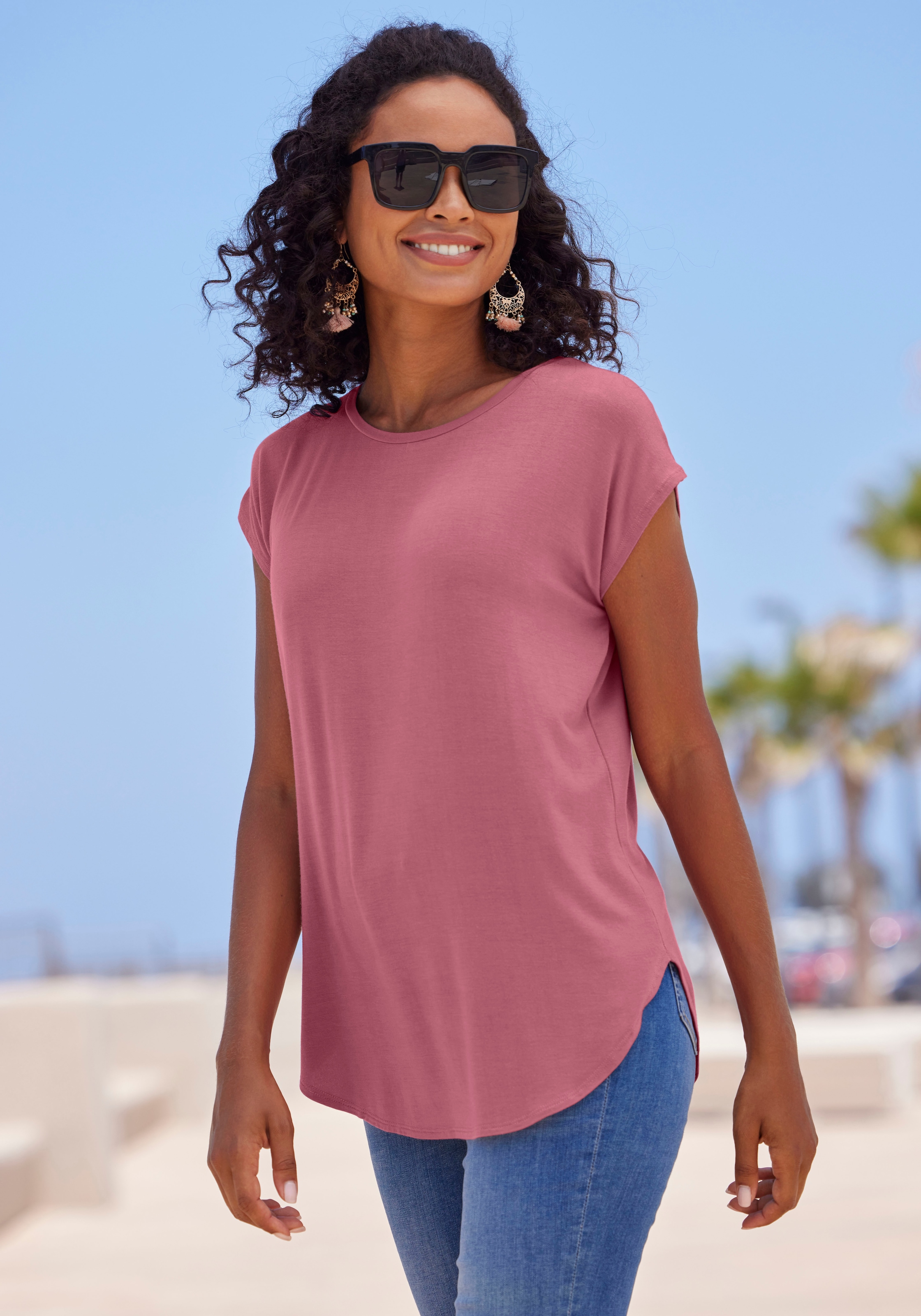 LASCANA Longshirt »mit stark gerundetem Saum«, aus weichem Viskose-Stretch