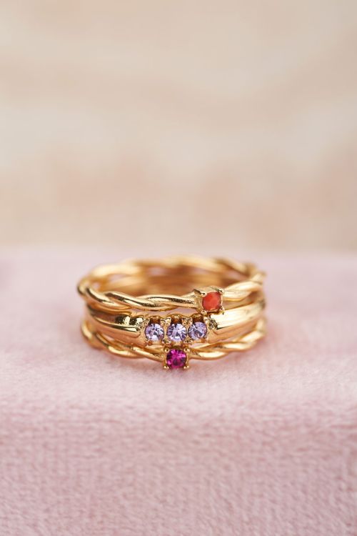 Single pomegranate ring