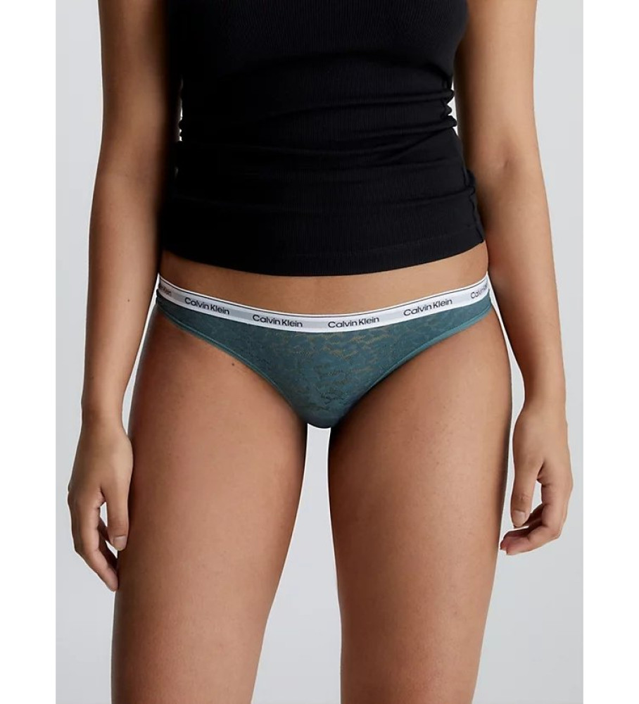Conjunto de 3 calcinhas clássicas de renda Calvin Klein nas cores verde, azul e bege.