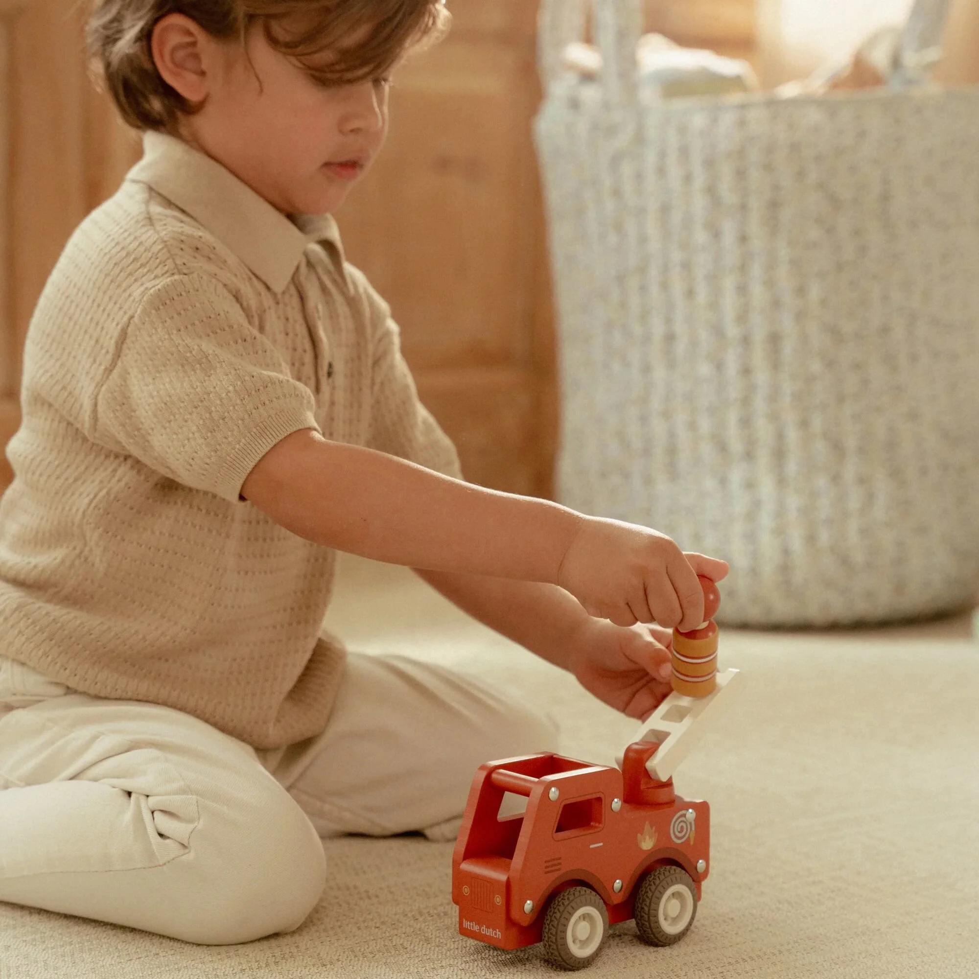 Houten brandweerwagen Rood Essentials kopen? | Little Dutch