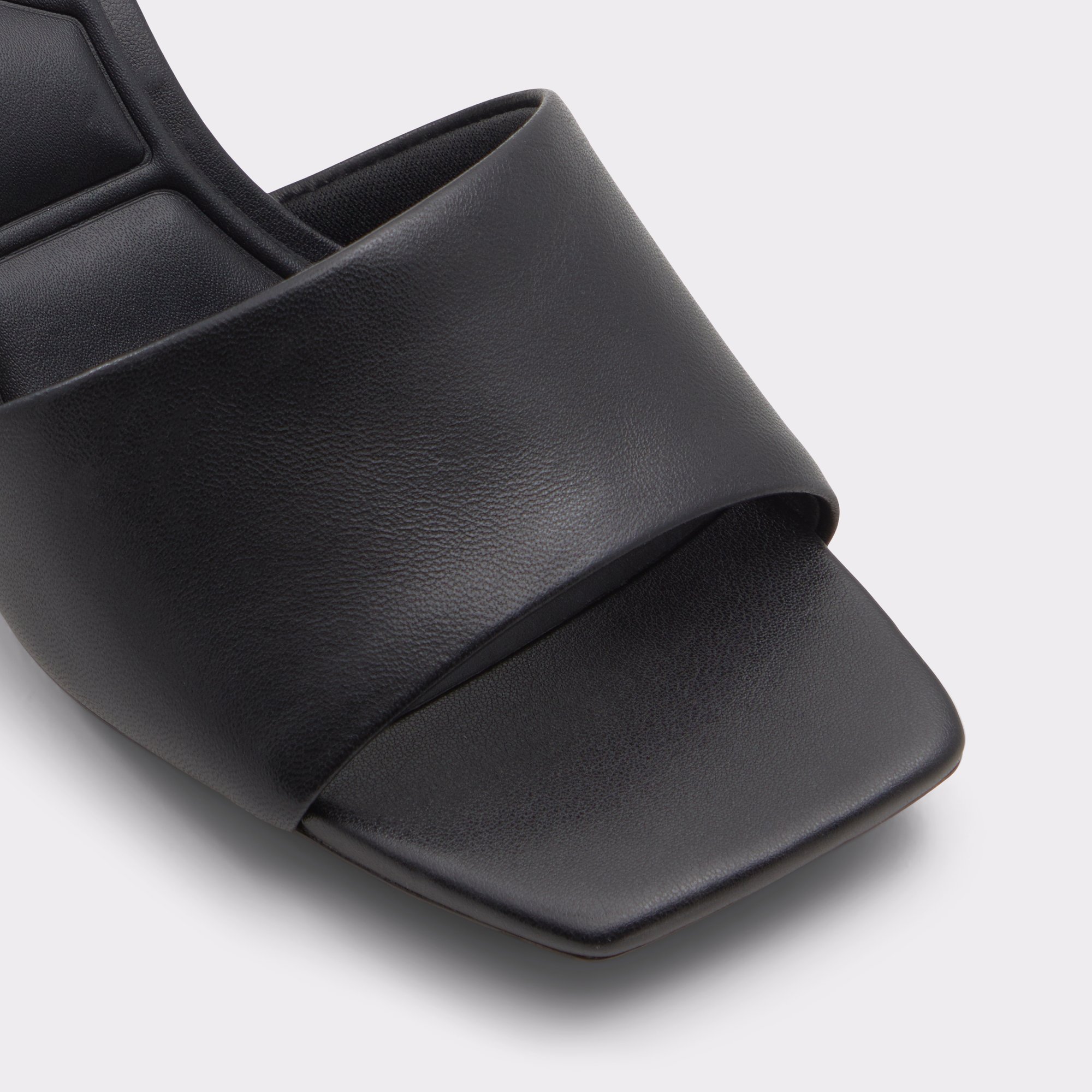 Vidish Black Women Kitten heels