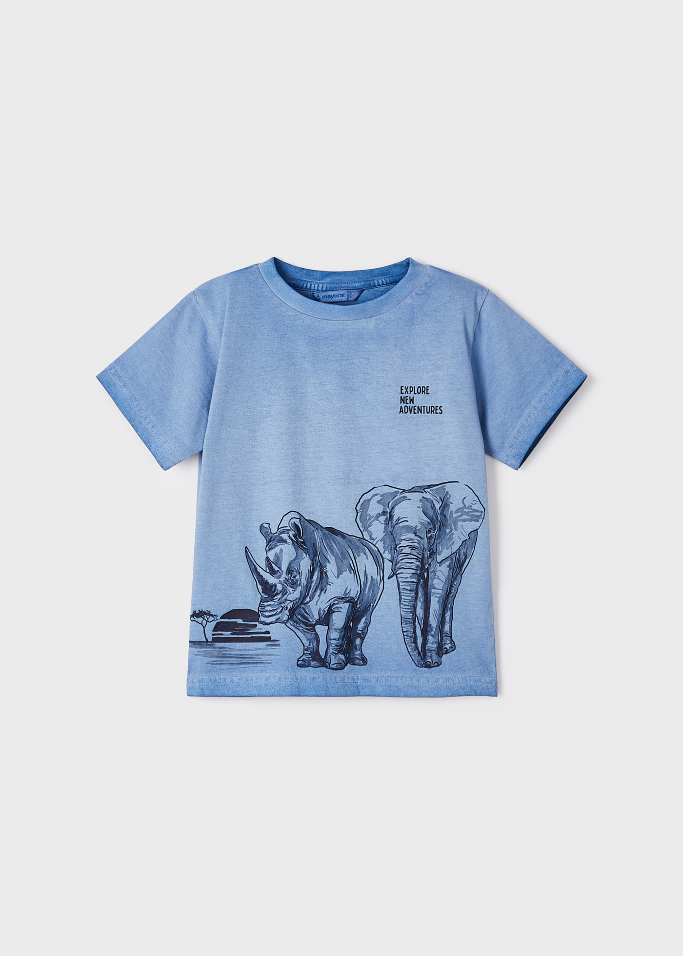 Camiseta de manga curta com estampa para meninos