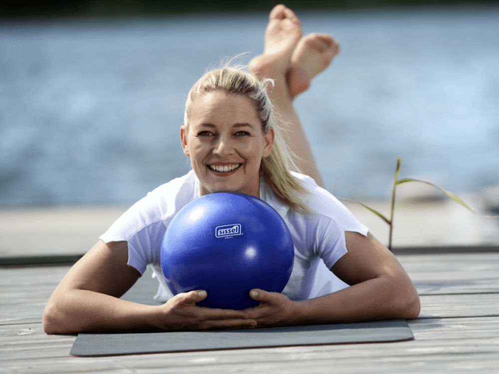 SISSEL® Pilates Soft Ball blau, Ø 26 cm