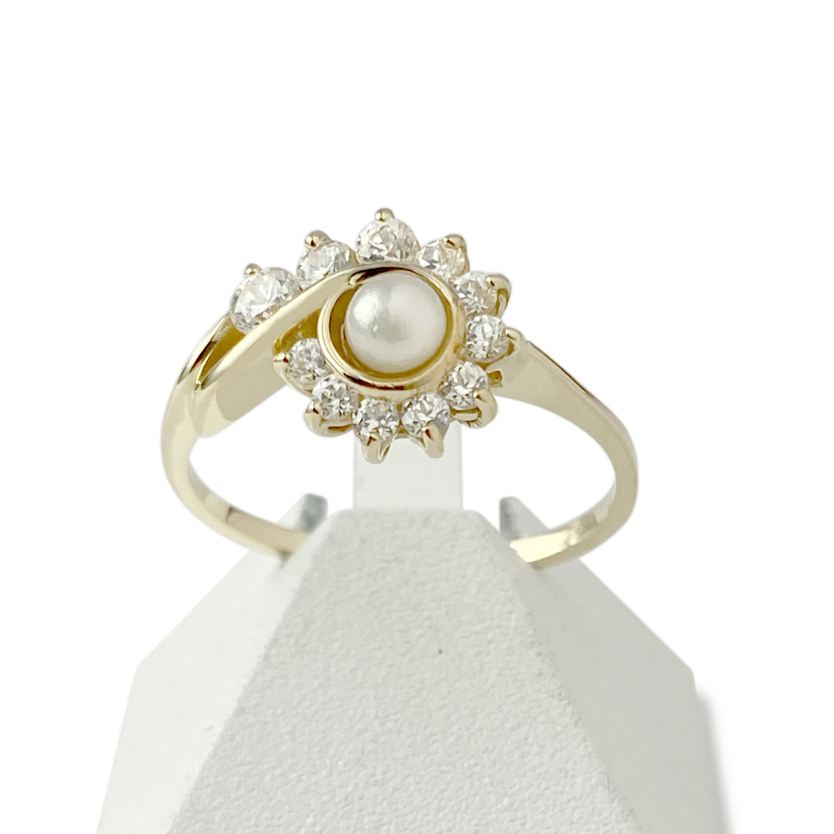Bague d'occasion or 750 jaune zirconias perle de culture de Chine