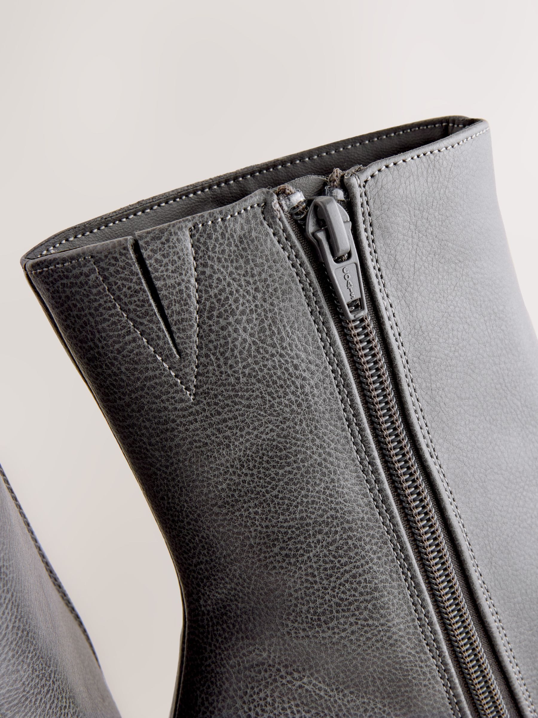 Grijs - Forever Comfort® enkellaarsjes met hak en spitse neus