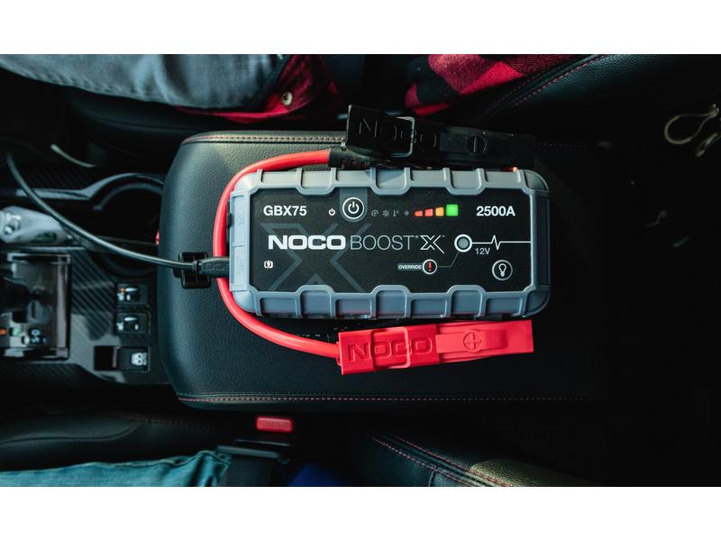 Noco Starterbatterie mit Ladefunktion GBX75 12 V, 2500 A Starterbooster und Powerbank zum überbrücken von Fahrzeugen mit 12 V Batterien