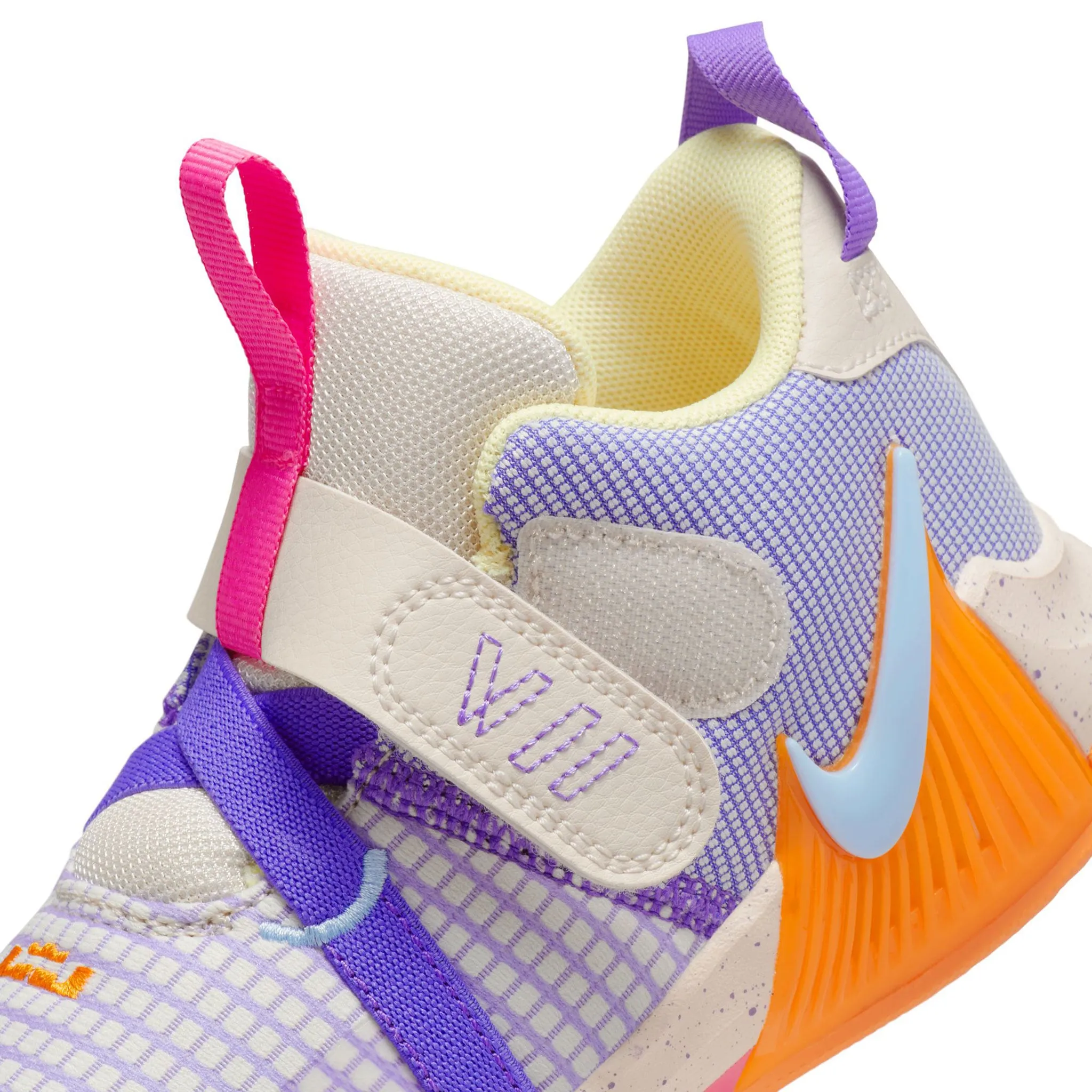 Nike Soulier Lebron Witness 7 Pointures 11-2