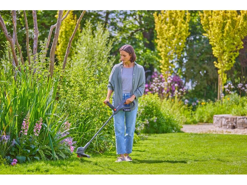 GARDENA Akku-Rasentrimmer EasyTrim solo Akku-Trimmer mit dem Kantenrad