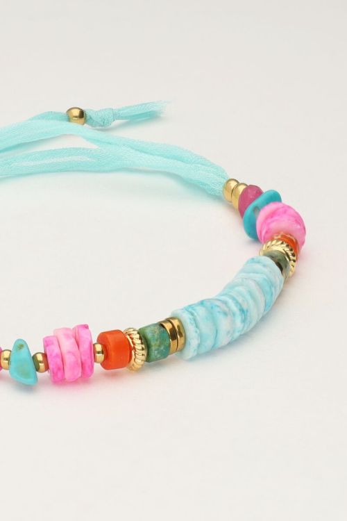 Art blauwe koord armband met kralen
