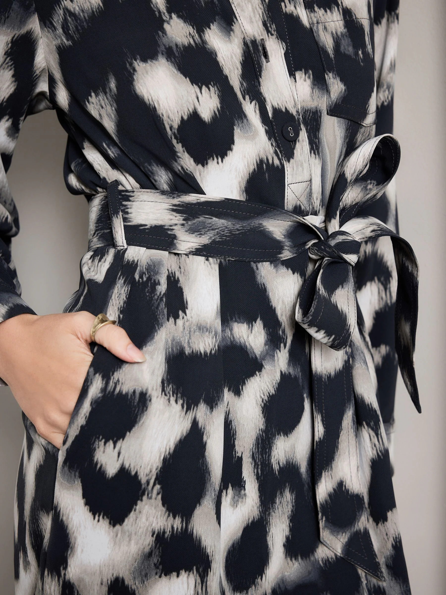 Grijs met luipaardprint - Mini Long Sleeve Tie Waist Shirt Dress