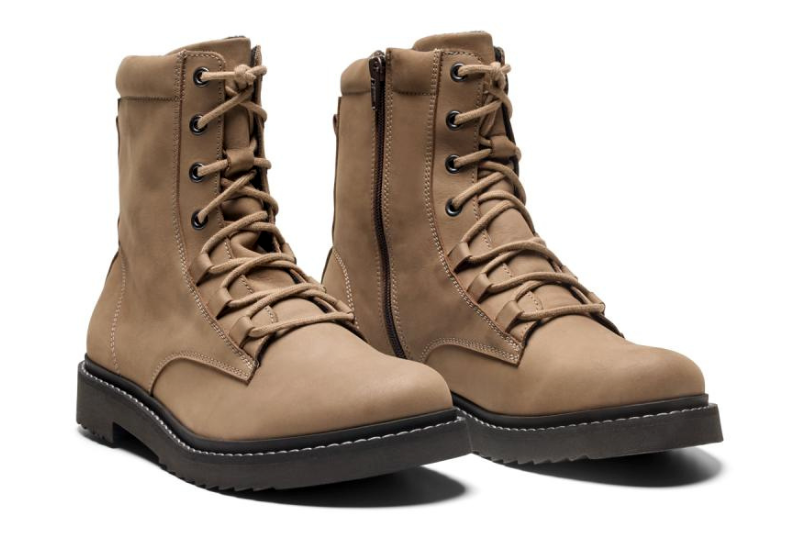 NEW FEET STØVLE I SANDFARVET NUBUCK