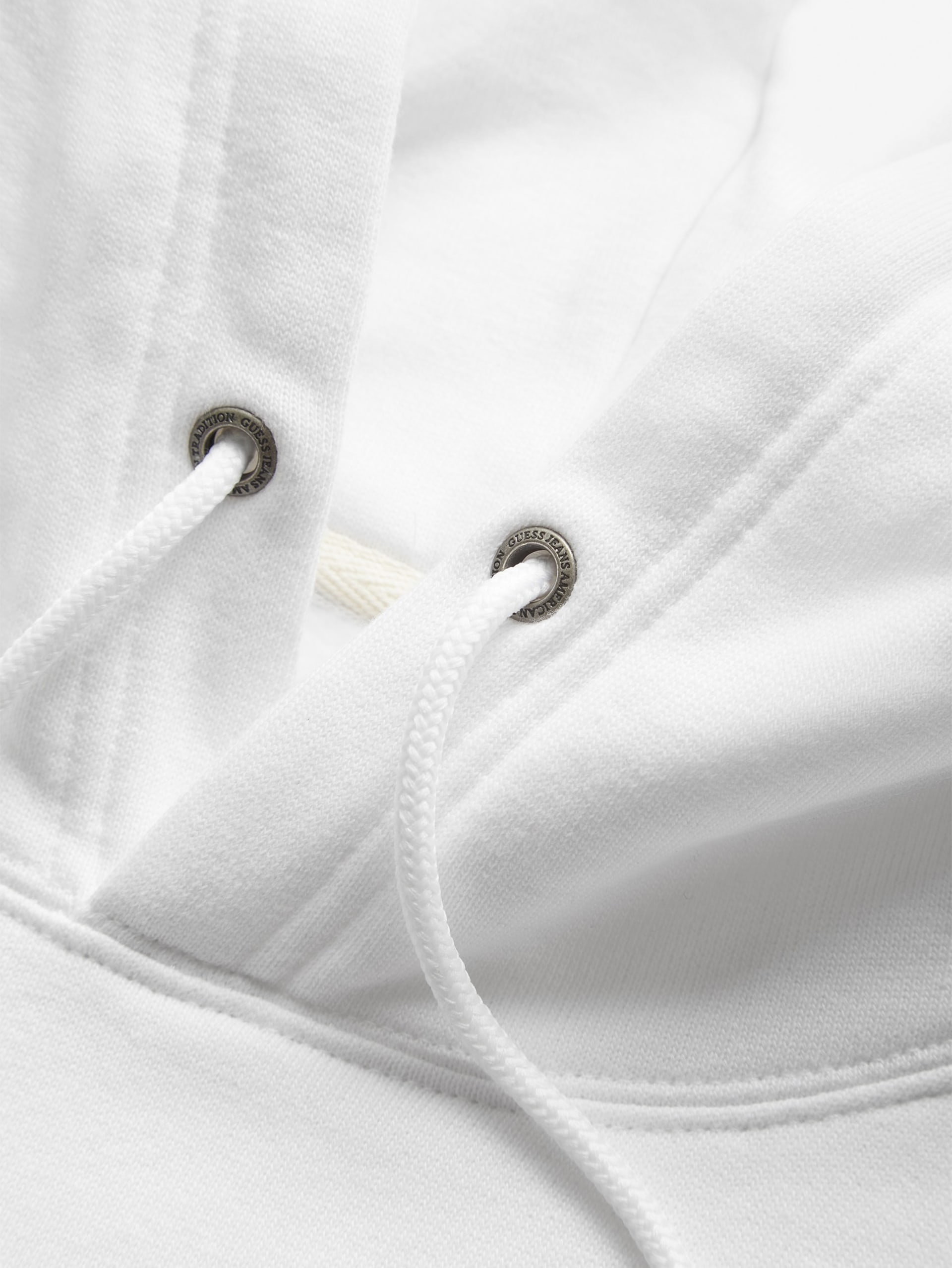 Moletom com Capuz e Patch de Logotipo