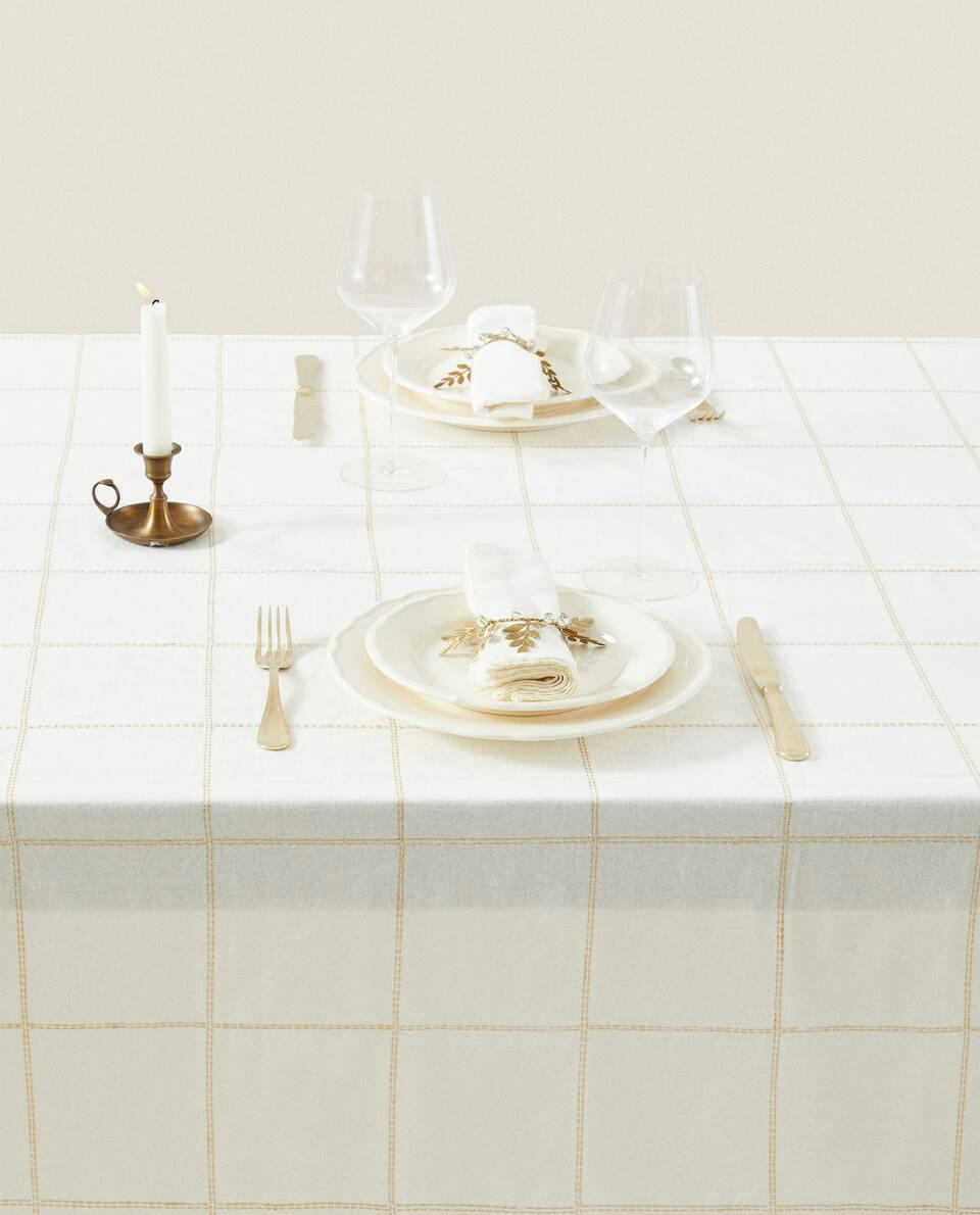 TOALHA DE MESA DE LINHO COM CORRENTE DE NATAL