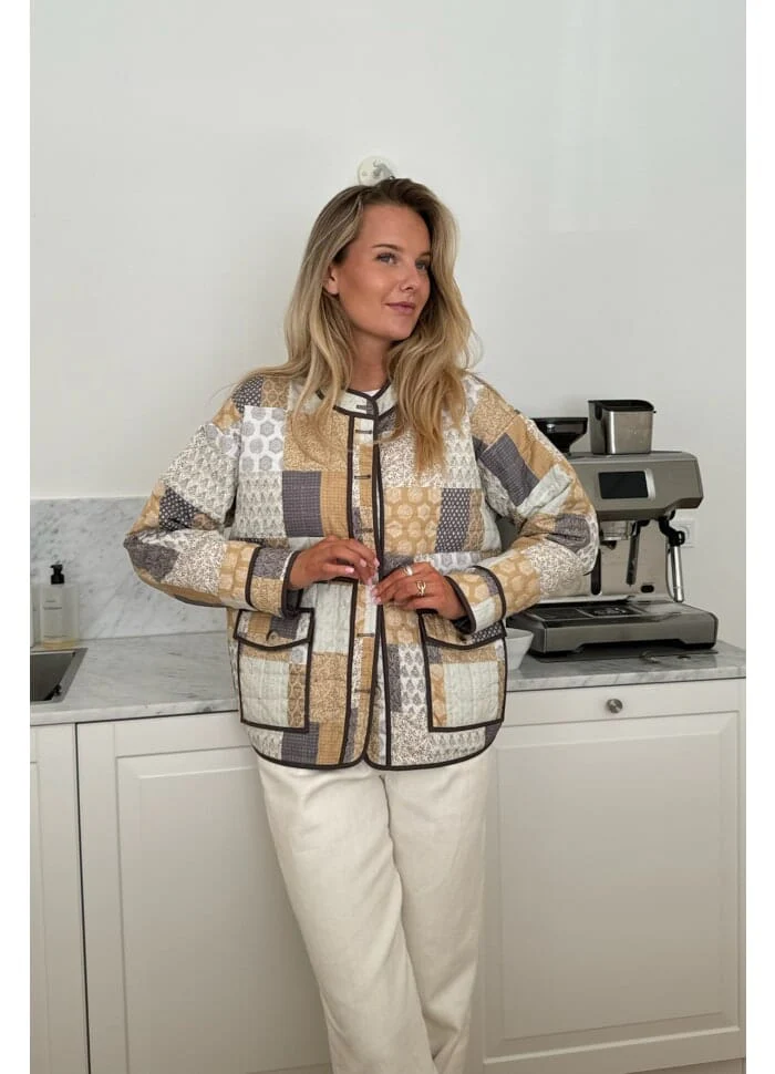 BYIC Emmyic Quilted Jacket emp earth multi print