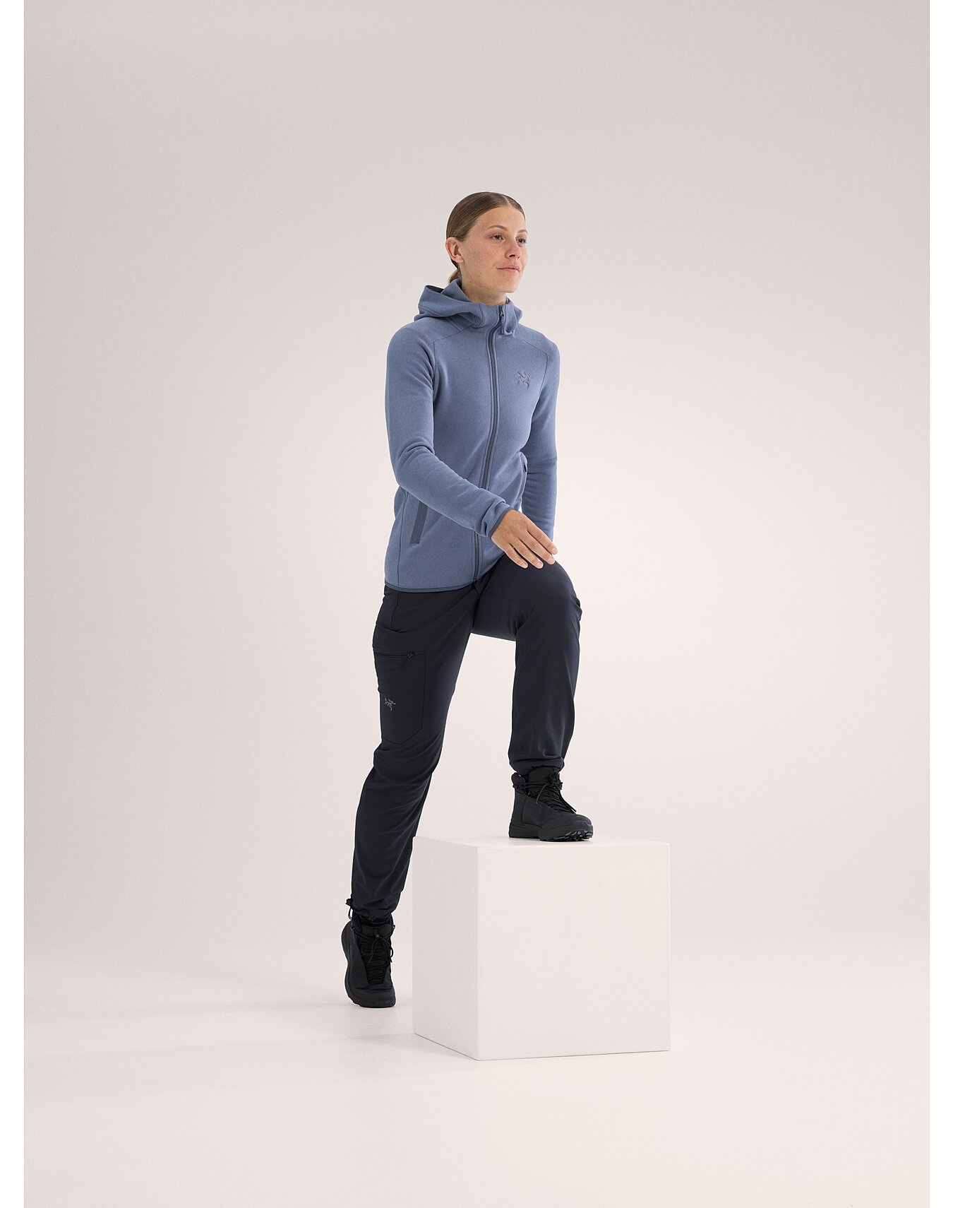 Kyanite Hoody Dame Stratus