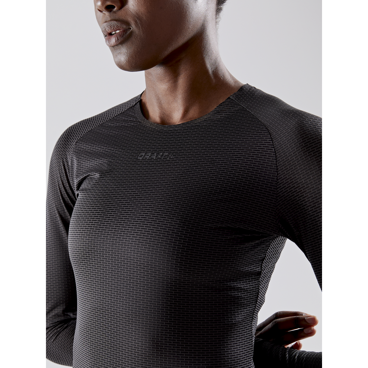 craft pro dry nanoweight langaermet traenings t shirt dame 72 1908855 black