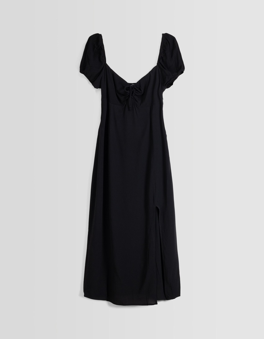 Vestido midi de manga curta com decote amarrado.