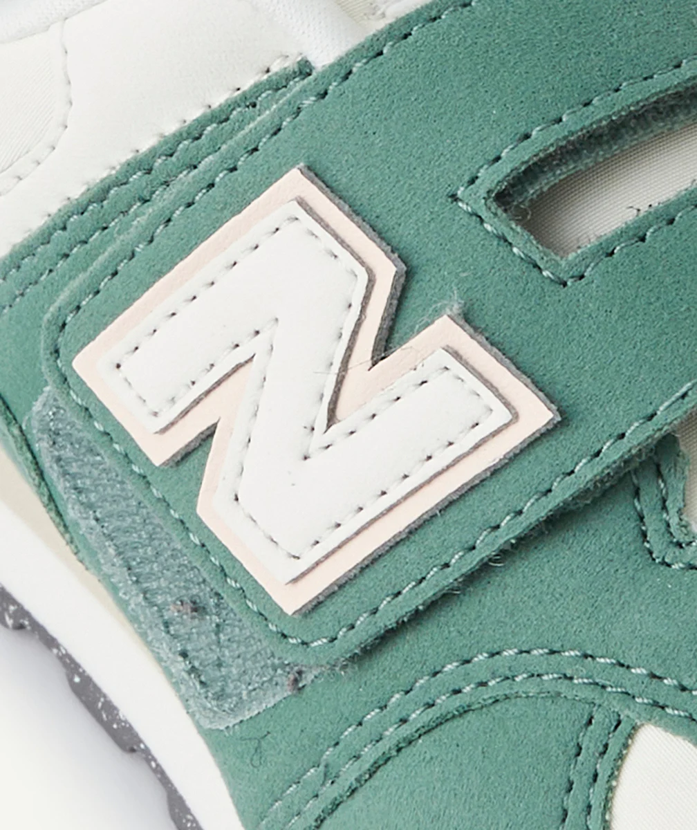 NEW BALANCEBASKETS À SCRATCHS 574 ROSES ET VERTES