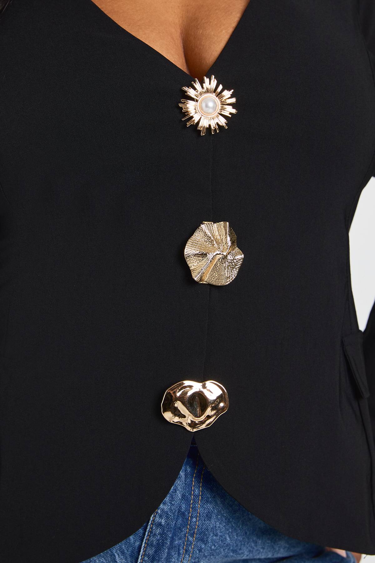 boohoo Haut boutonné orné plus long