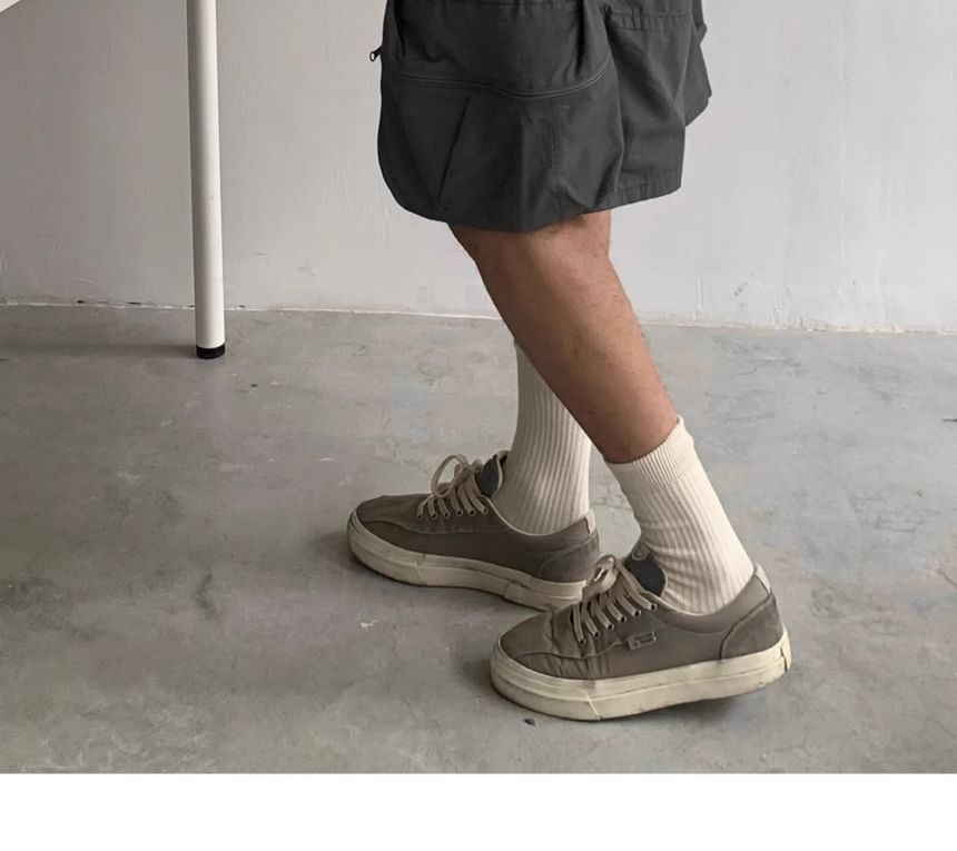 deersweeti - Mid Rise Plain Cargo Shorts