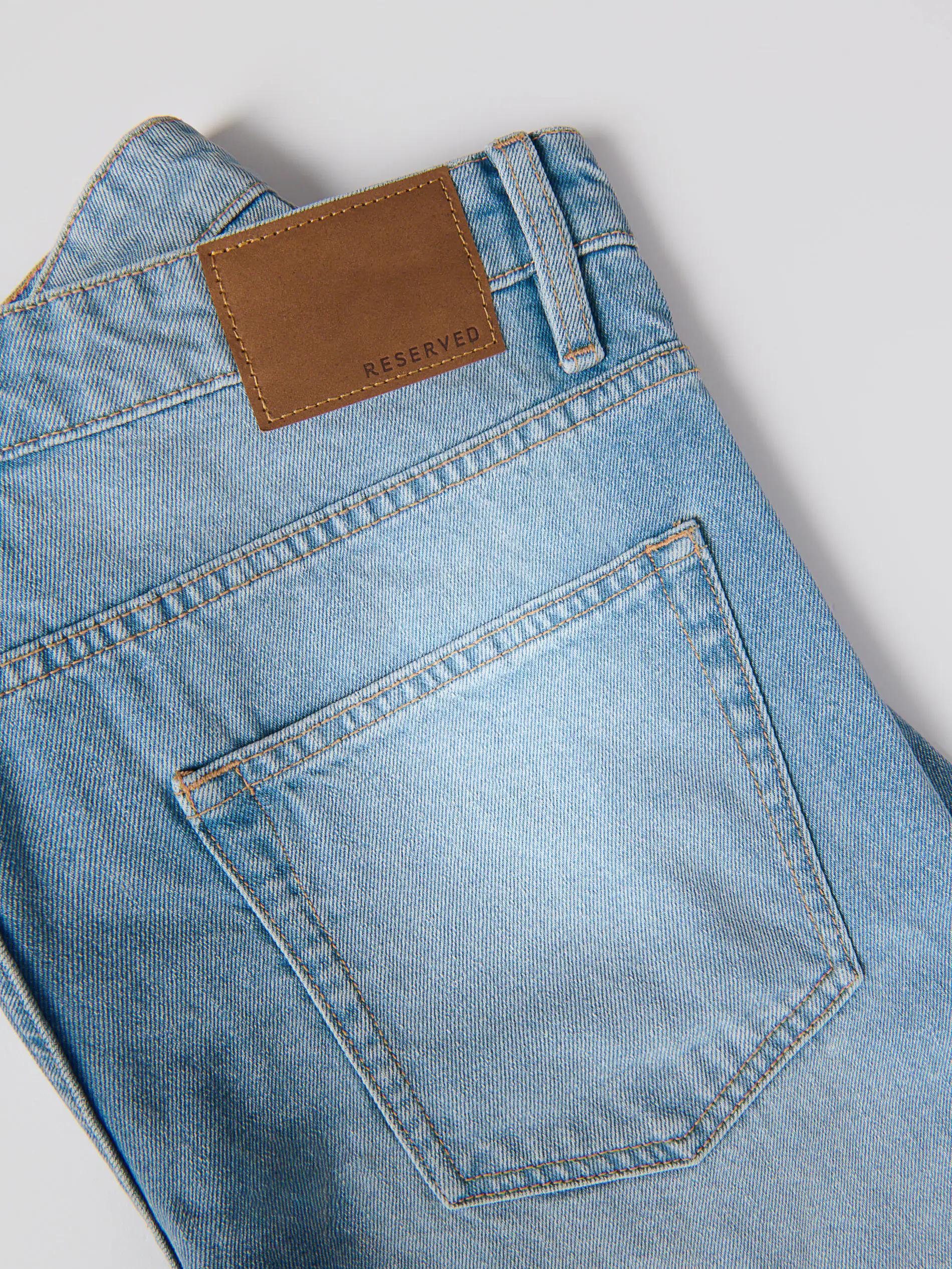 Shorts aus Denim im Straight-Fit
