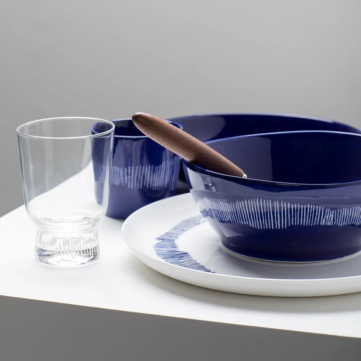 Serax - Feast Teller, Ø 22 cm tief, dunkelblau / weiss gestreift (2er-Set)