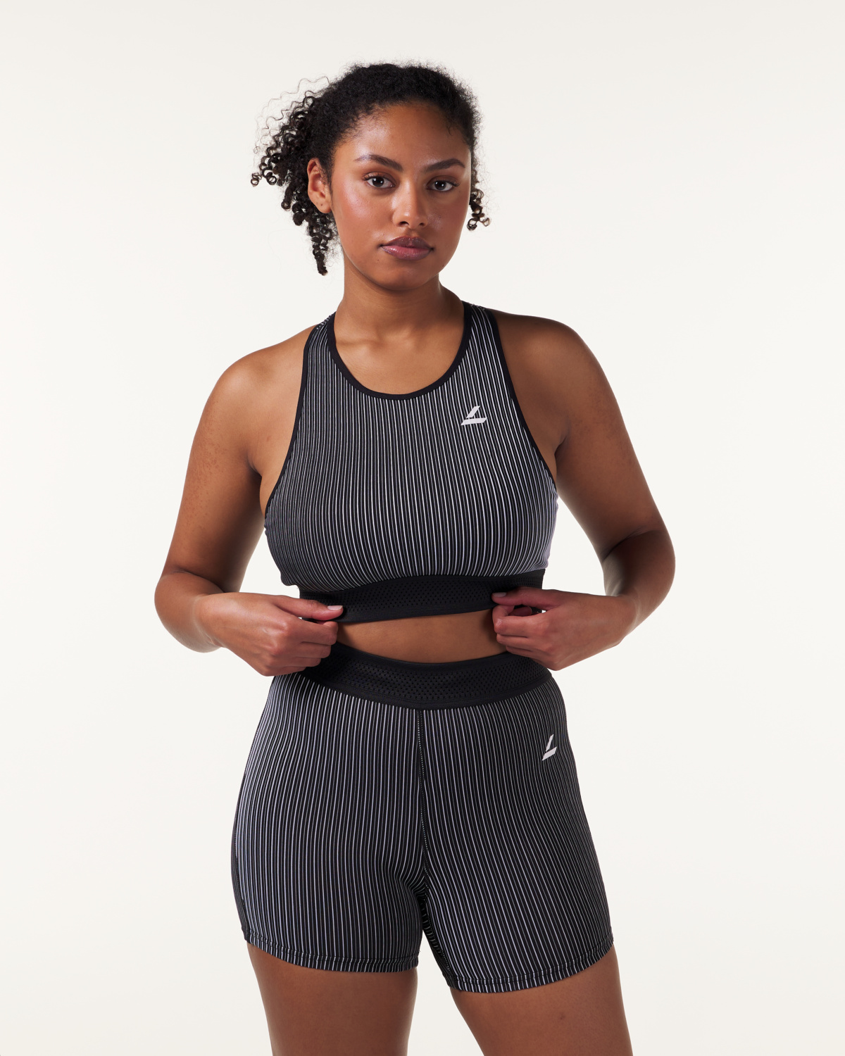 LEVITY Swift Tech Rib Bra Black\White
