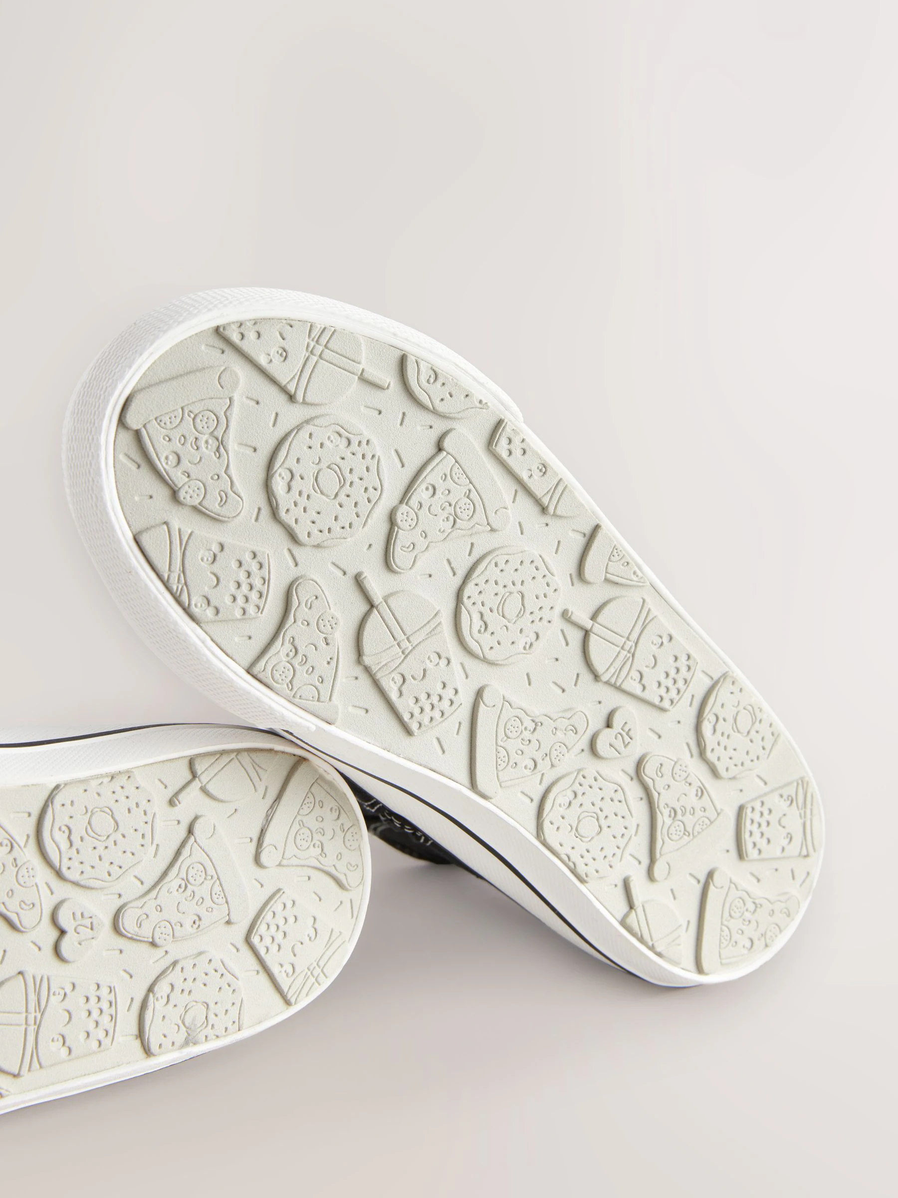 Zwart - Hoge sneakers met veters