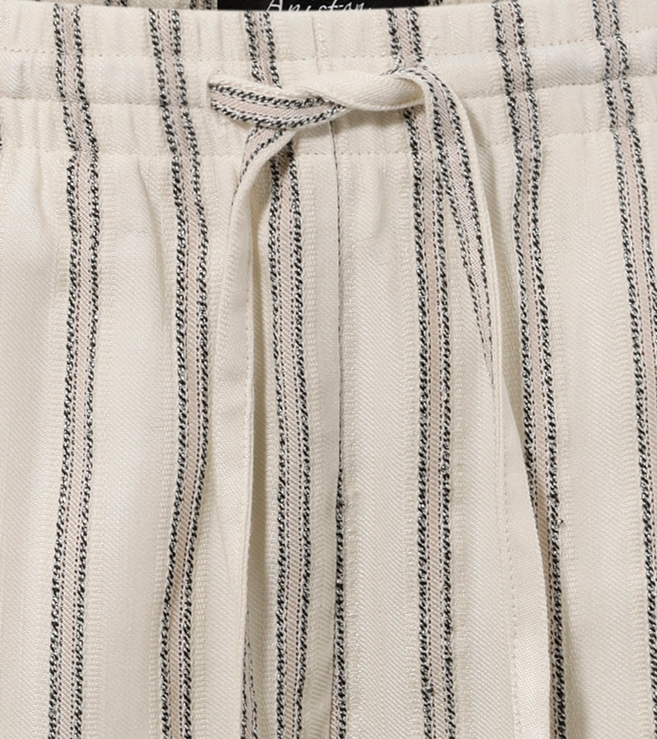 Aniston CASUAL Shorts  mit Glitzerfäden verzierte Streifen