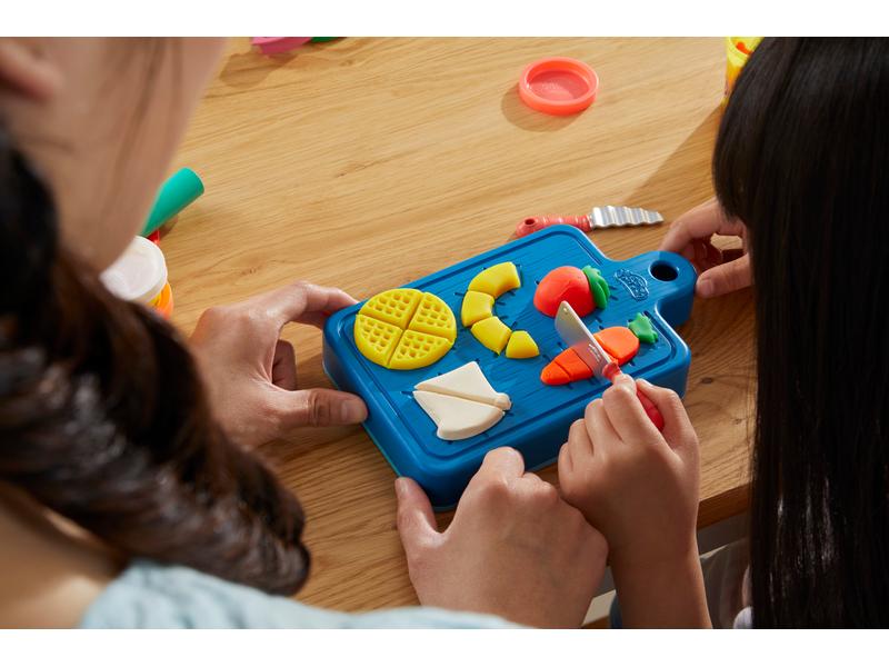 Play-Doh Knetspielzeug Kleiner Chefkoch Starter-Set Set mit 14 Küchen-Accessoires