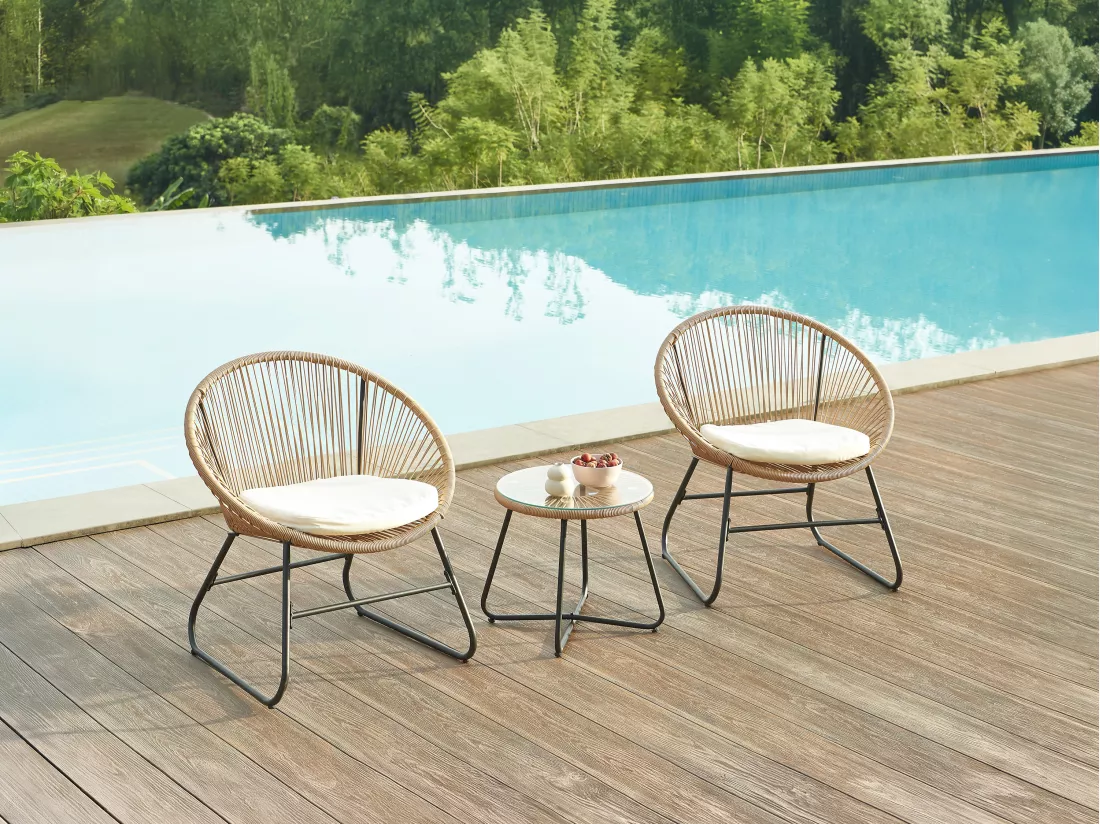 Salon de jardin en résine tressée : 2 fauteuils et une table basse - Naturel clair - PISALE de MYLIA