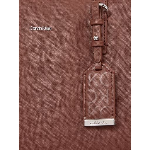 Calvin Klein Must Medium Shopper, Cioccolate Lab Monogram