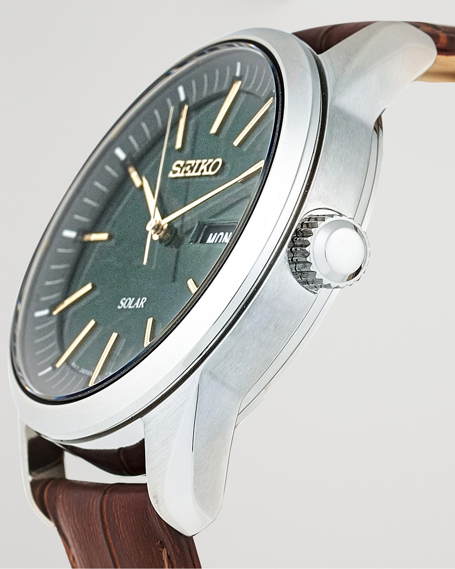Seiko Solar 40mm Sapphire/Green Dial